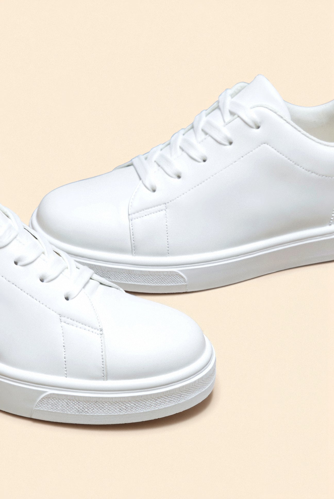 AVEREI CLASSIC SNEAKER