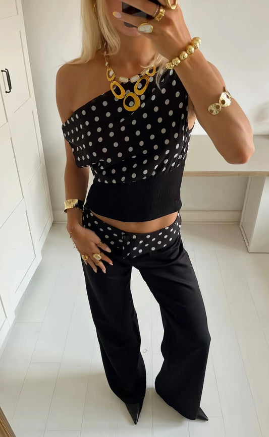 Offline Polka Crop
