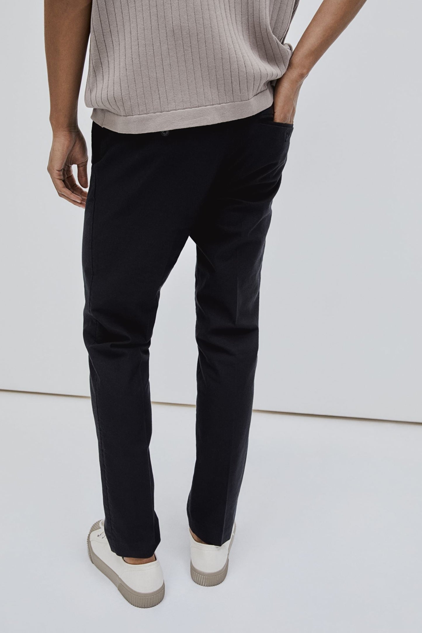 SLIM SPACIAL CHINO PANTS