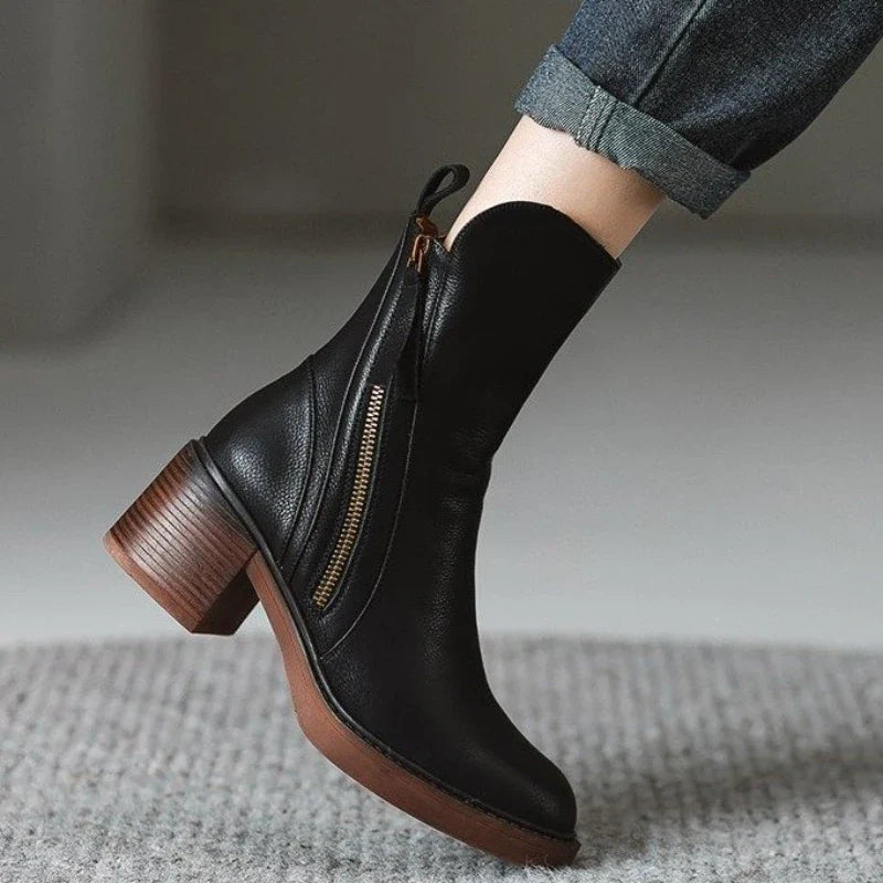 SELENE ANKLE BOOTS