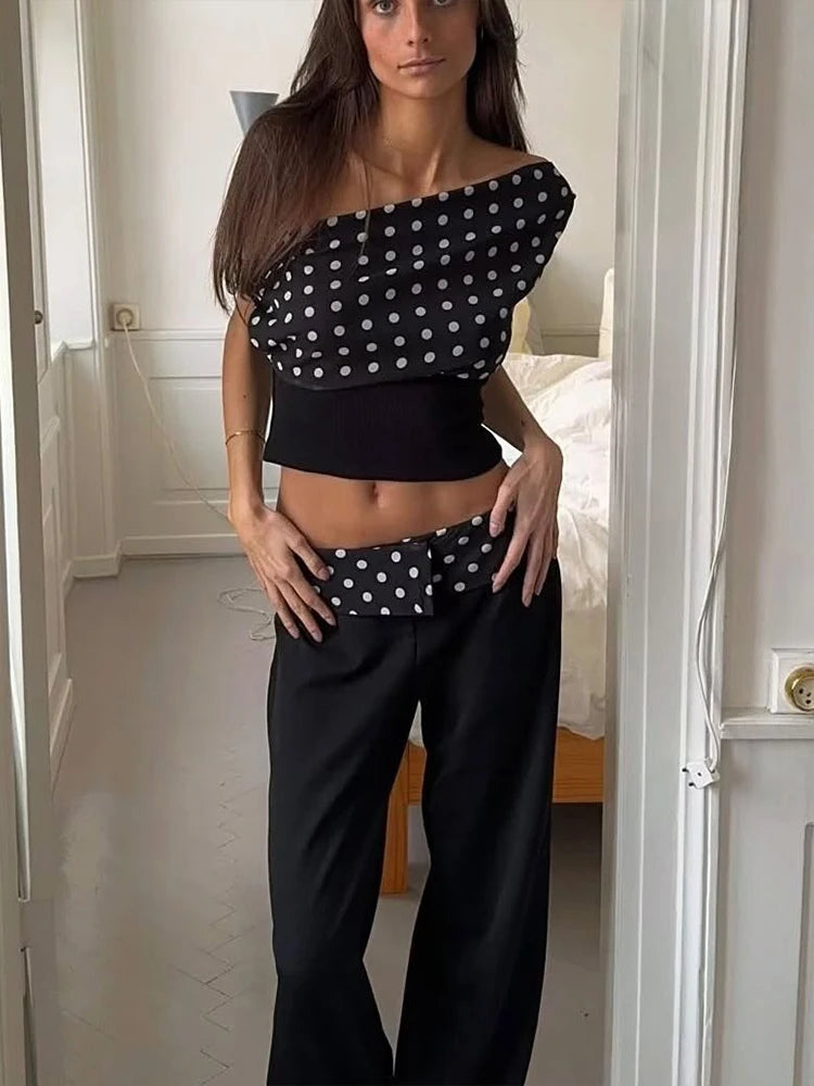 Offline Polka Crop